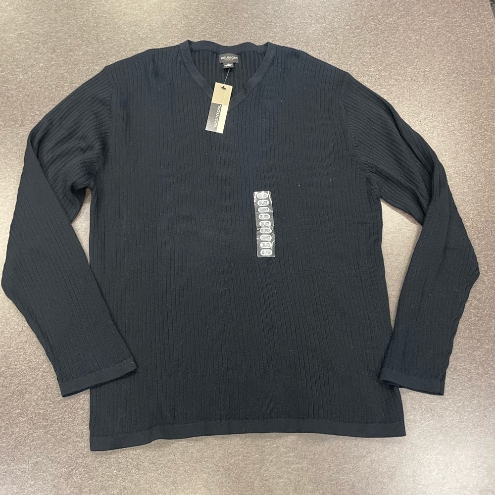 Men’s NWT Reunion black cabled V neck sweater size XXL